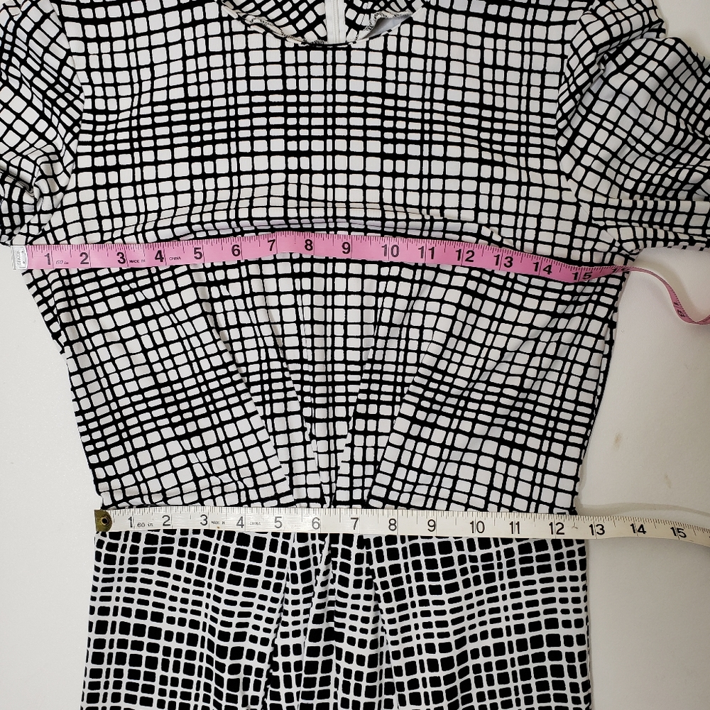 J McLaughlin Patterned Dress size XS - Picture 4 of 7